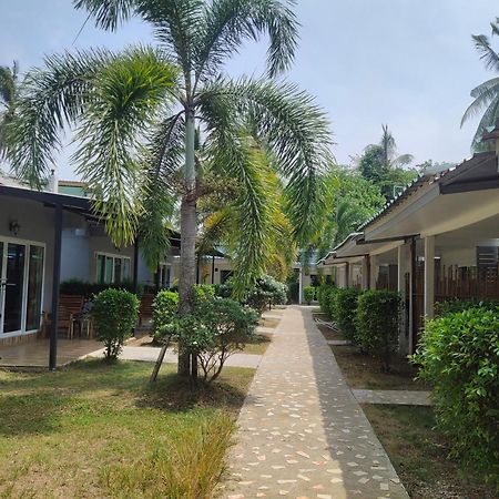 Smile Resort Ko Mook Exterior photo