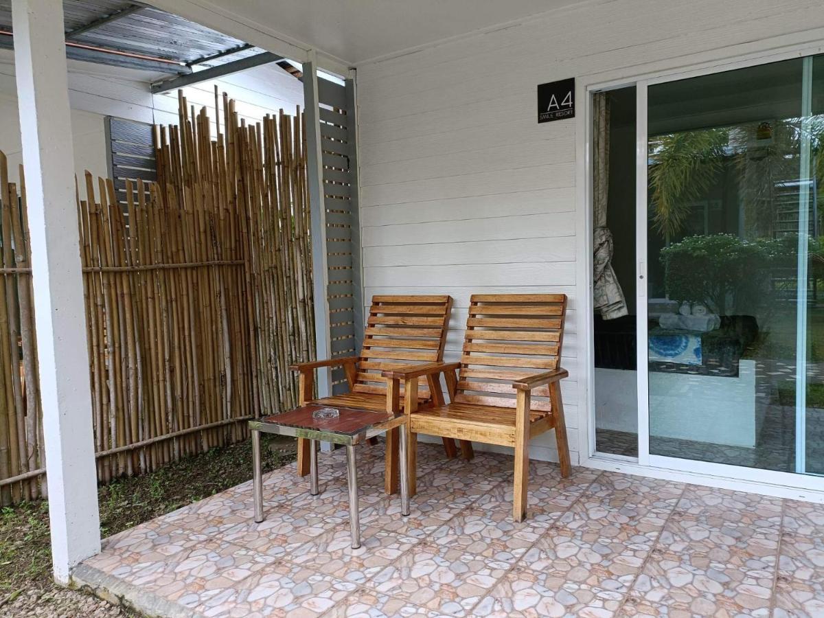 Smile Resort Ko Mook Exterior photo