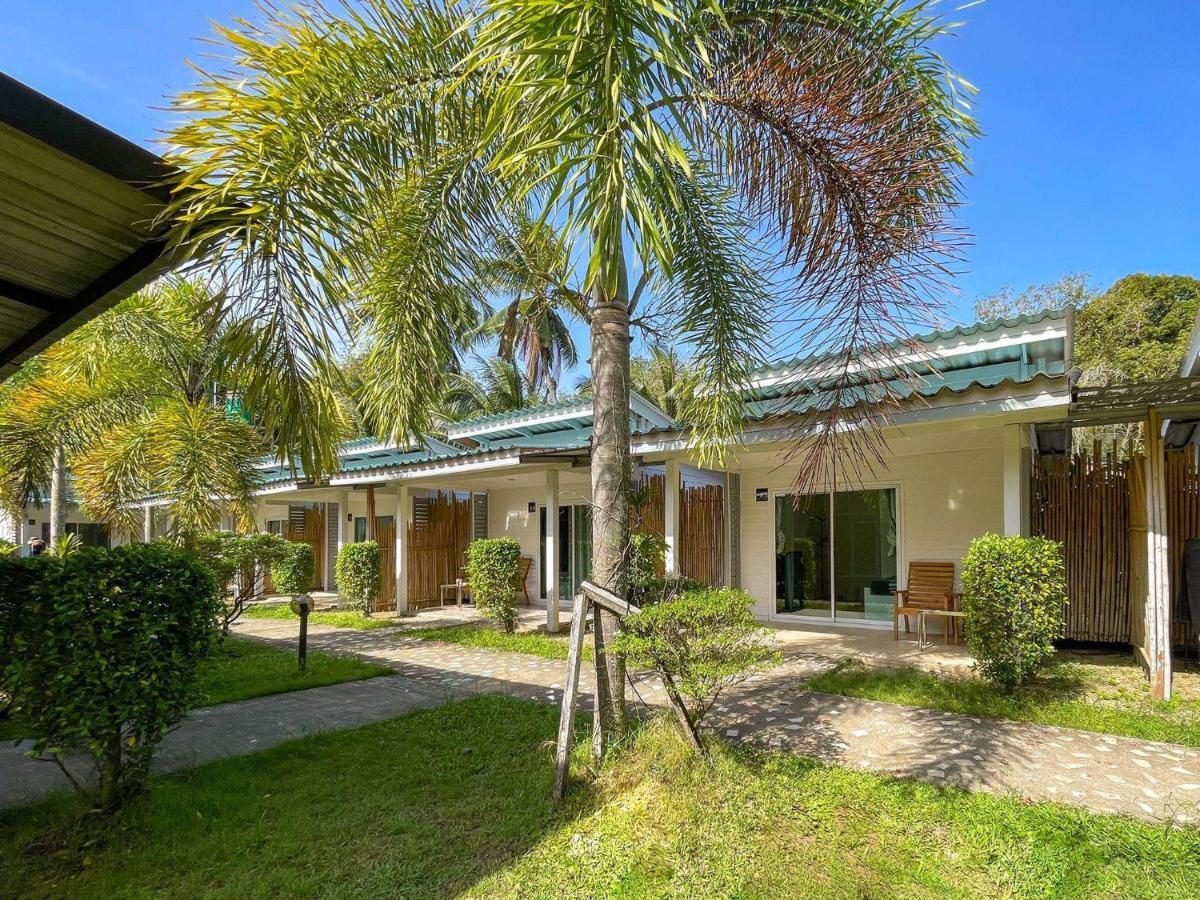 Smile Resort Ko Mook Exterior photo